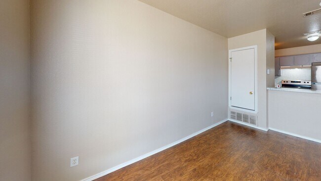 Building Photo - 4302 Jeff Scott Dr