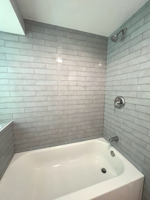 Foto del edificio - 2506 S Hamlin Ave