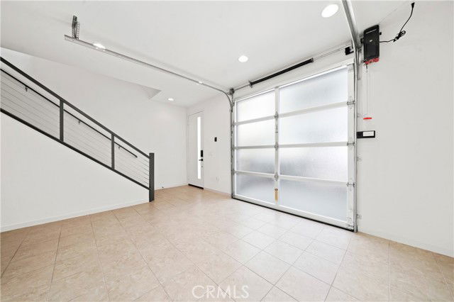 Foto del edificio - 1533 Sullivan Ave