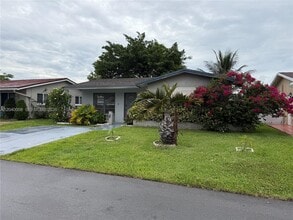 Building Photo - 7311 NW 57th Dr