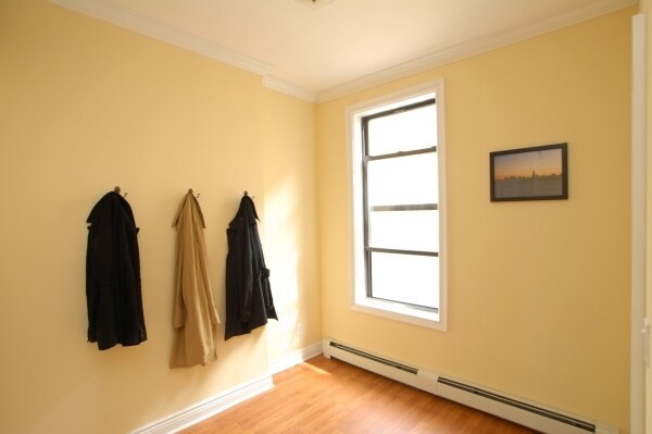 Building Photo - 331 Grand St