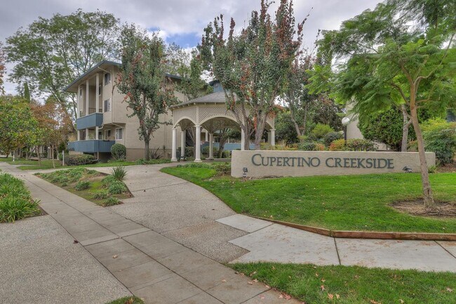 REMODELED 2 BR Condo for rent in Cupertino Top School District - 7150 Rainbow Dr