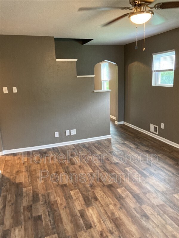 Building Photo - 2051 Ohio Ave