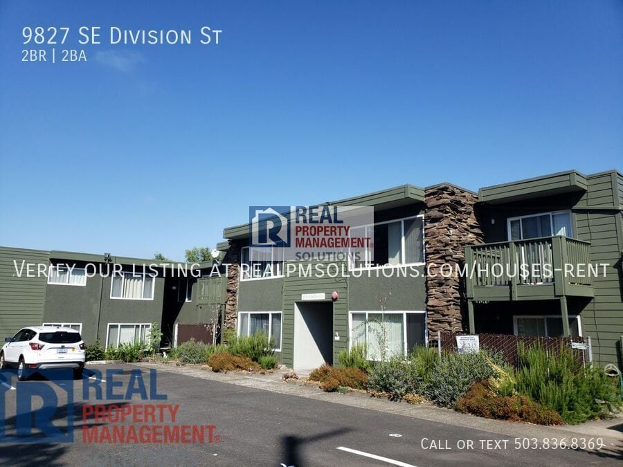 Photo - 9827 SE Division St-