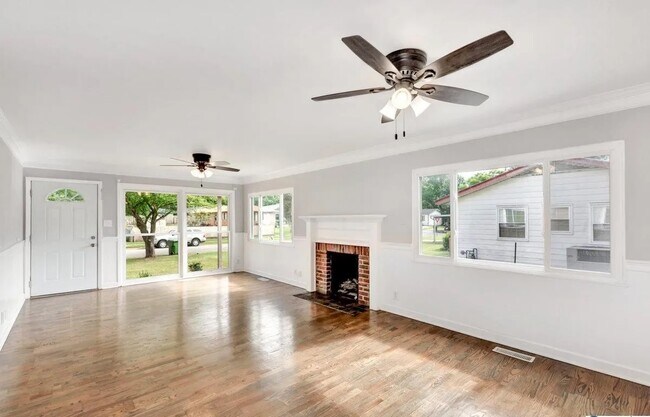 Foto del edificio - 4103 Toftoy Dr SW