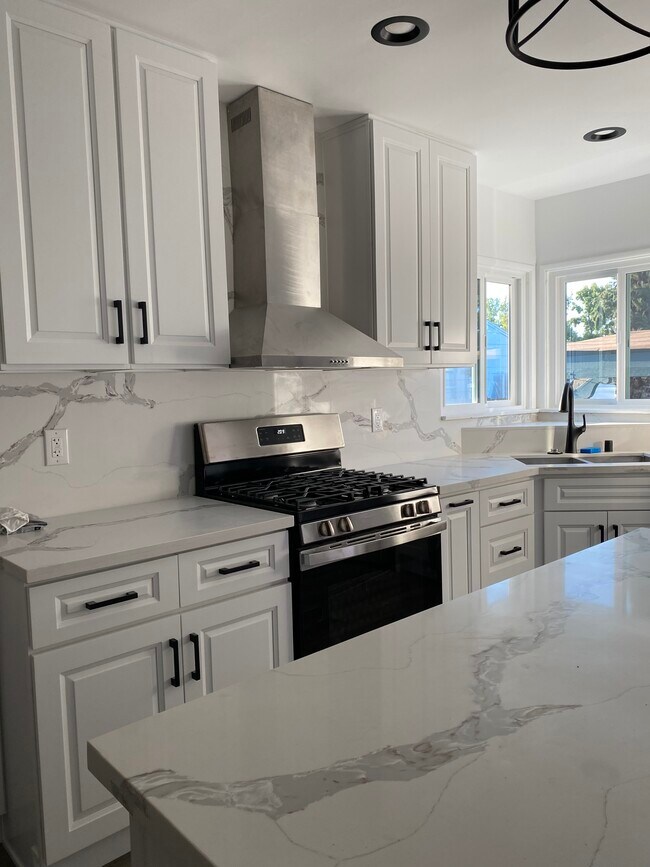 New oven/range and stainless hood - 17423 Burbank Blvd