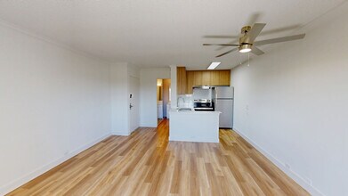 Interior Photo - Eight 80 Newport Beach