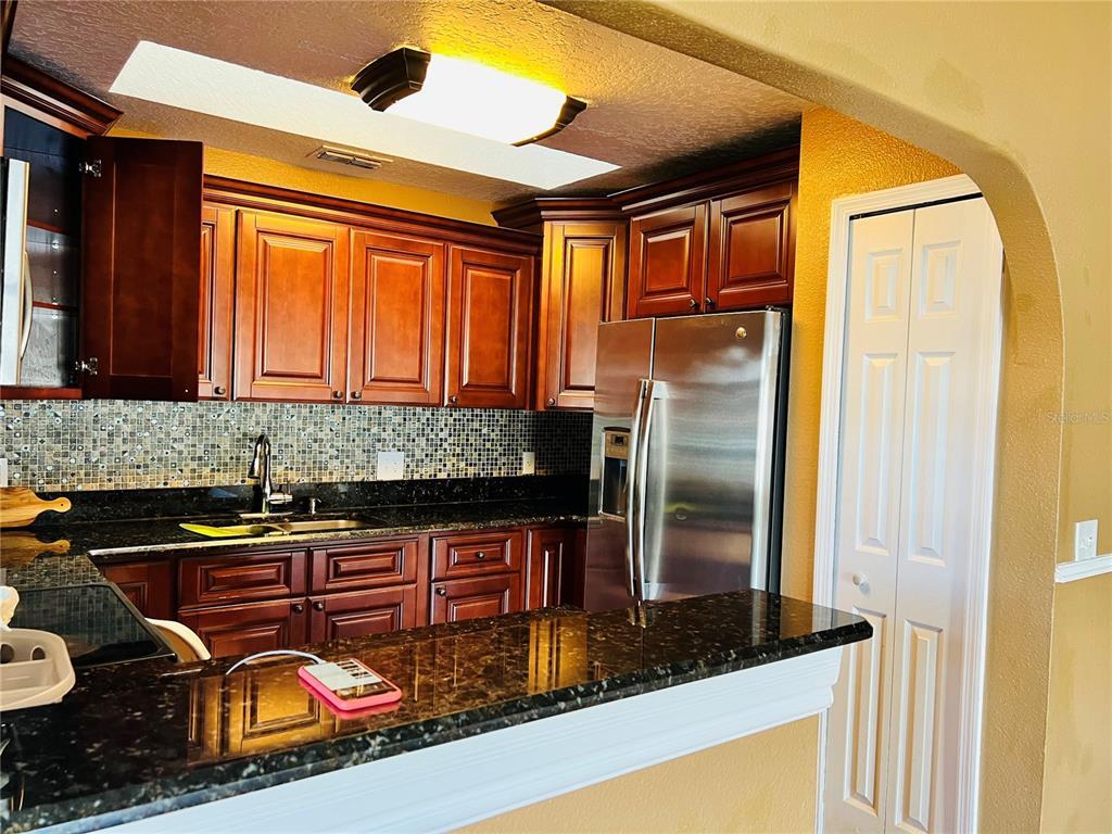 Building Photo - 191 Toluca Dr