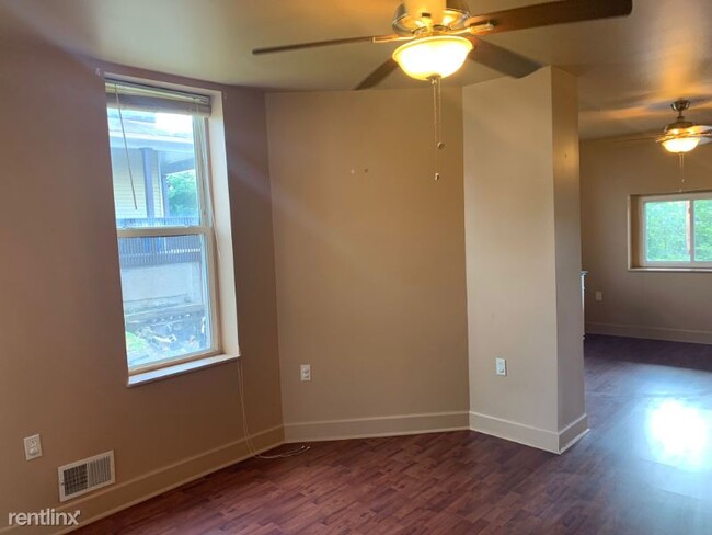 Foto del edificio - 3 br, 1 bath Townhome - 429 library ave