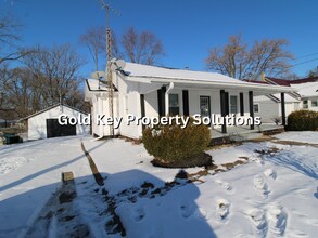 Building Photo - 1806 E 18th St