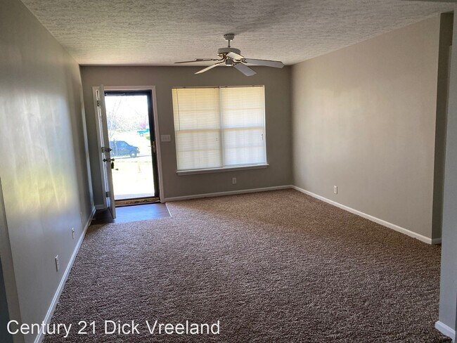Building Photo - 3 br, 2 bath House - 9000 Jessica Leigh Dr