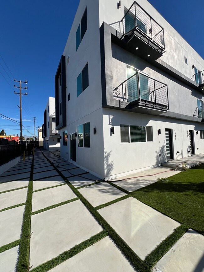 Foto del edificio - 1301 E 27th St