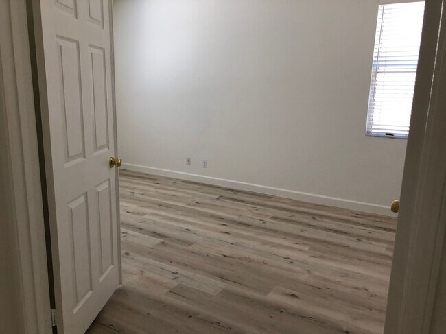Building Photo - 59 Eaglecreek