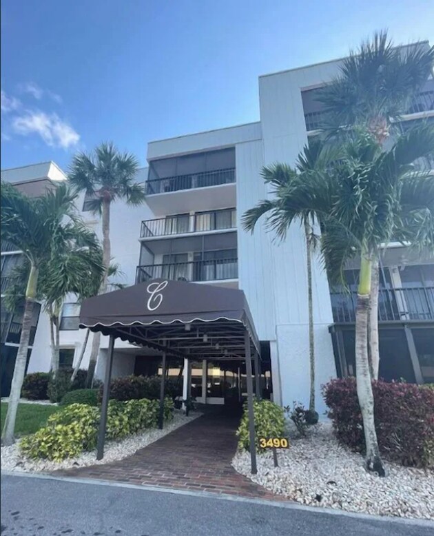 3490 N Key Dr, North Fort Myers, FL 33903 House for Rent in North