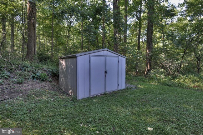 Building Photo - 47 Crow Hill Rd