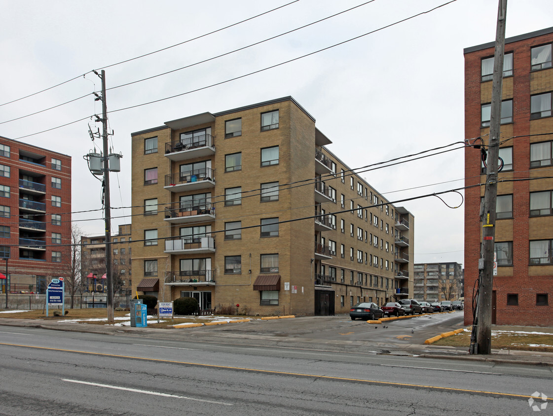 Primary Photo - 821 Birchmount Rd