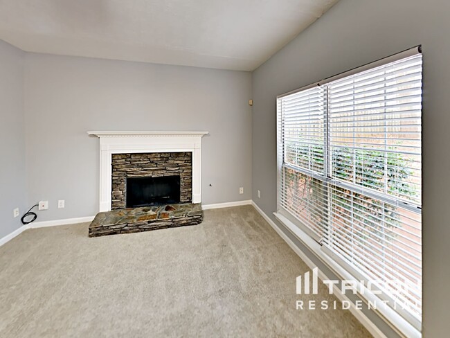 Foto del edificio - 12250 Cypress Ln