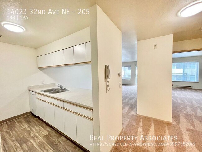 Foto del edificio - 14023 32nd Ave NE