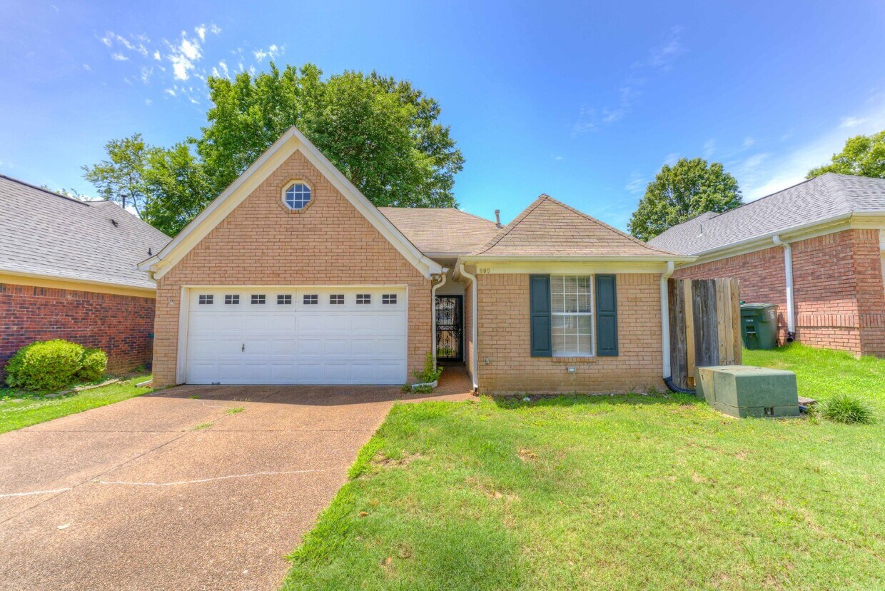 Primary Photo - "Charming 3-Bed, 2-Bath Home at 895 Timber...