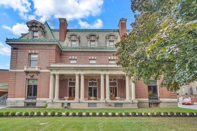 Building Photo - The Goodyear Mansion & Residences