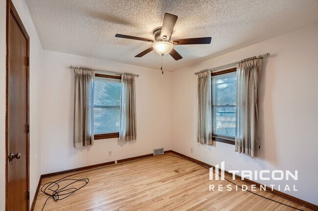 Foto del edificio - 8100 2nd Ave S