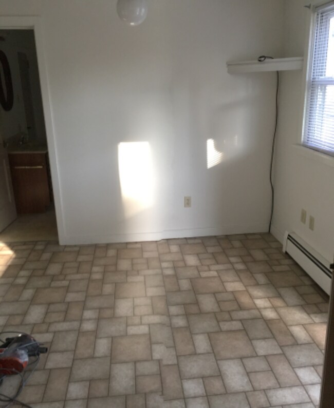 Foto del edificio - 121 W Colebrook St