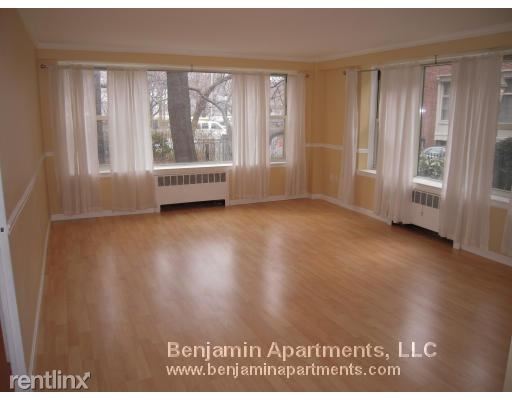 Building Photo - 145 Pinckney St