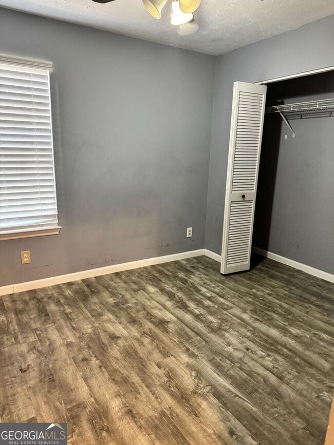 Building Photo - 1043 Rock Creek Ln