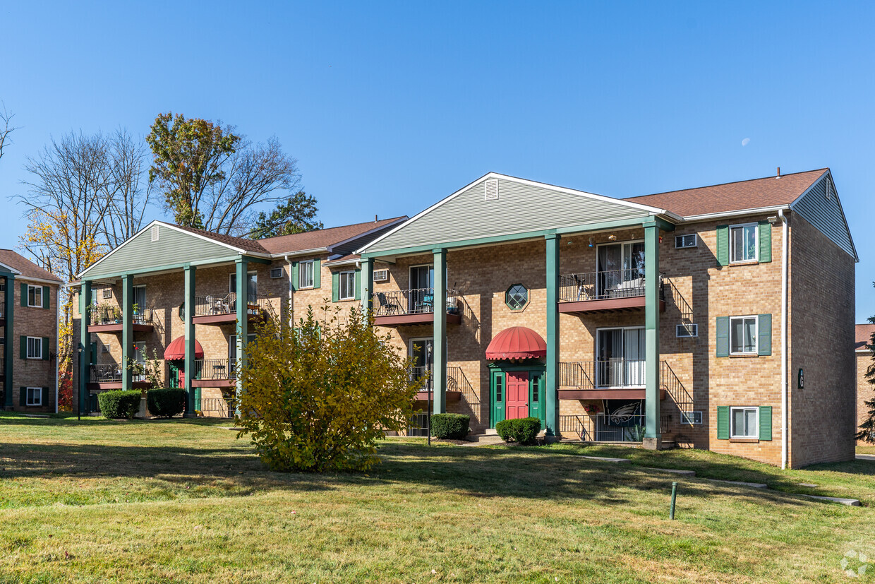 Primary Photo - Audubon Court Apartments