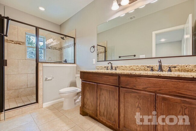 Foto del edificio - 1990 Timber Oaks Dr