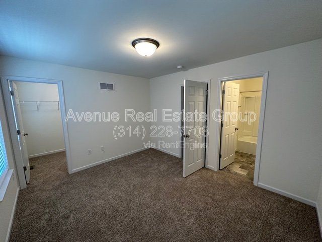Building Photo - 5571 Walden Ridge Dr