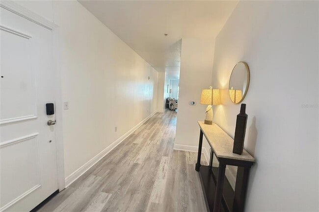 Building Photo - 628 Cleveland St