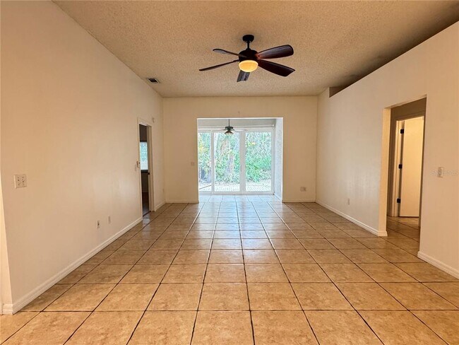 Foto del edificio - 4135 Quail Briar Dr