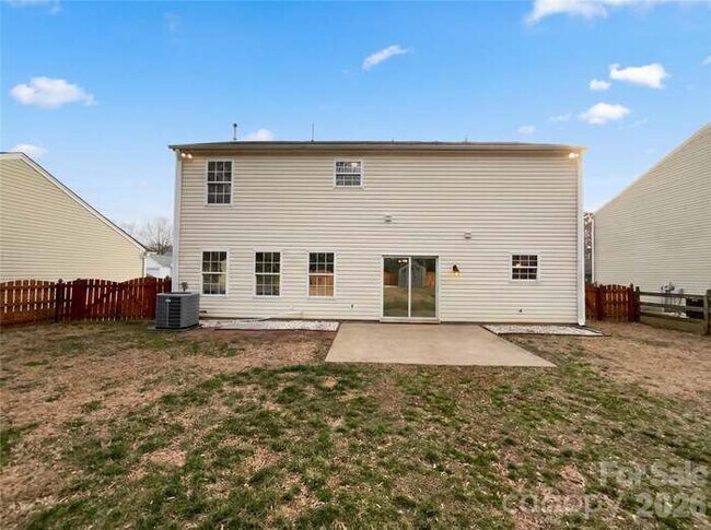 Foto del edificio - 3309 Arbor Pointe Dr