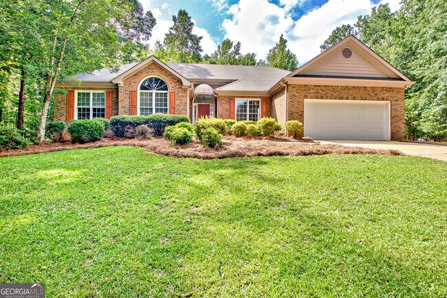 Building Photo - 250 Kari Glen Dr