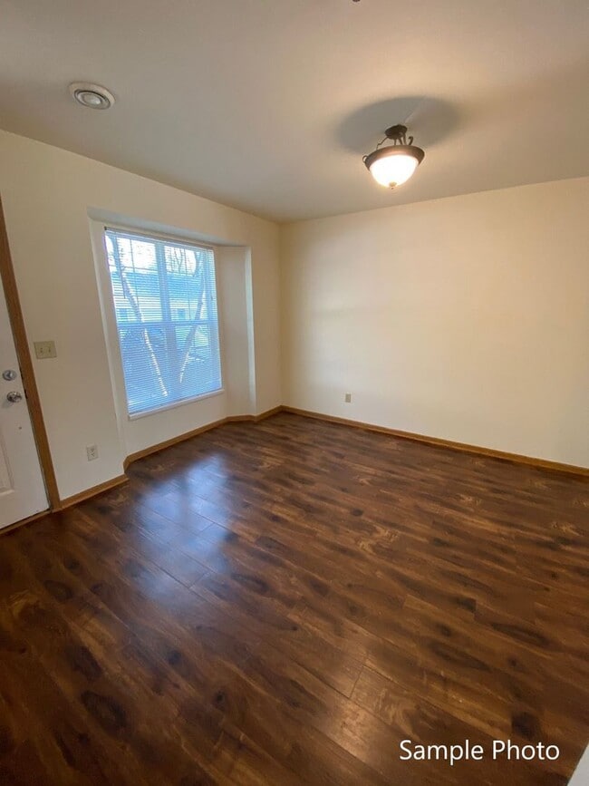 Interior Photo - Bristol Cove Apartments LLC