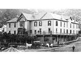 Building Photo - Barker House Apartments