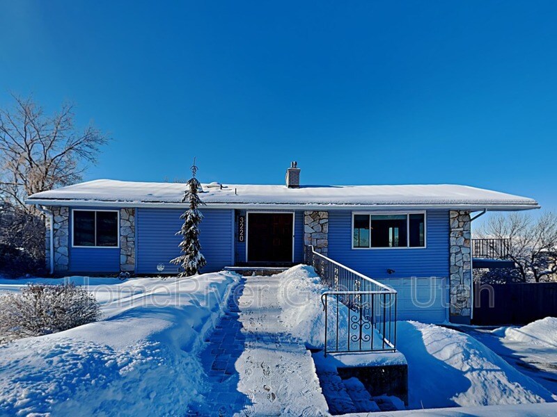 Primary Photo - 3220 E Bernada Dr