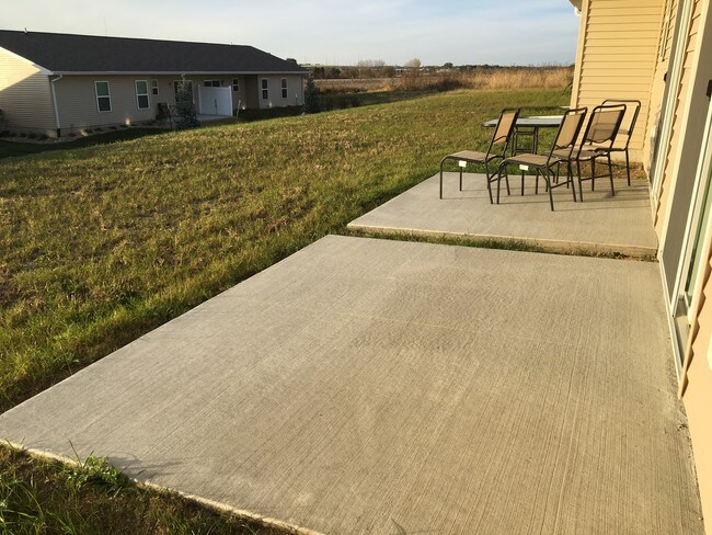 Foto del edificio - 5492 Summerland Drive