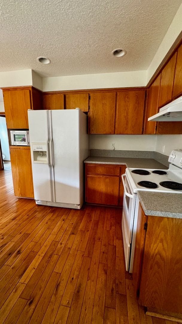 Building Photo - Wilsonville 4 Bedroom Home Available Now! Great Location – Spacious Floor Plan!