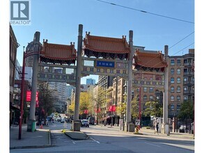 Building Photo - 5 W Pender St