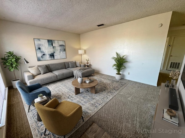 Building Photo - 4308 Lake Rd