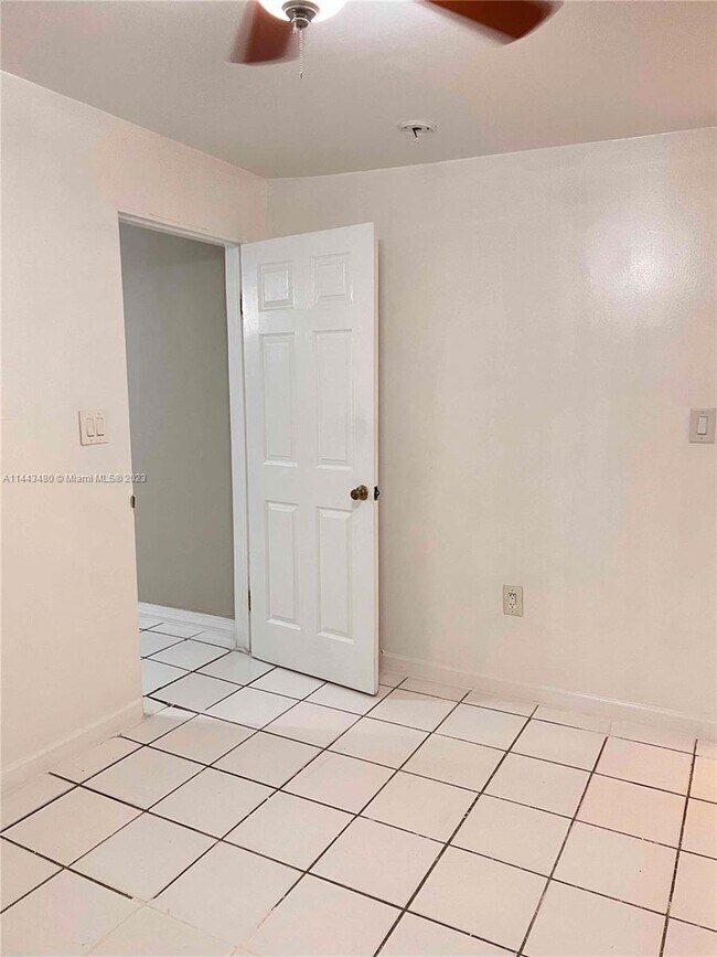 Foto del edificio - 3101 NW 28th St