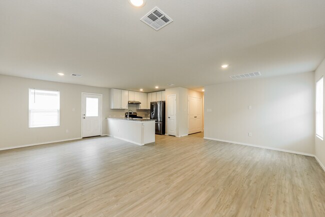 Foto del edificio - 7918 Serro Medina