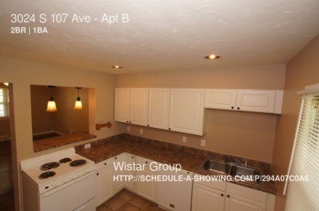 Building Photo - 3024 S 107th Ave