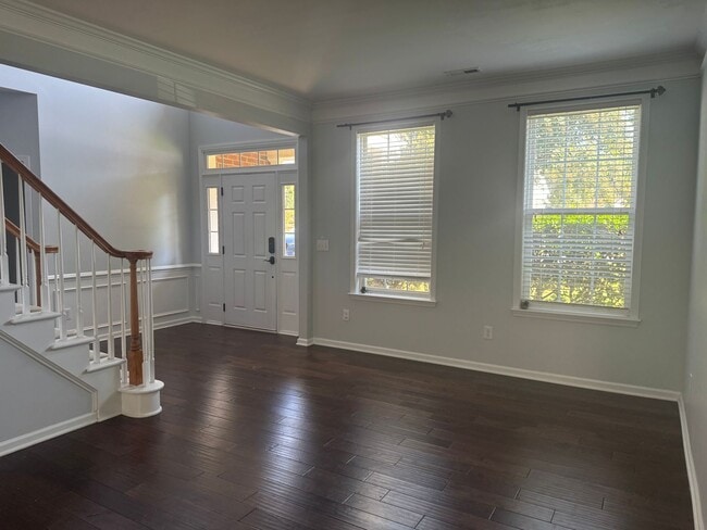 Building Photo - 800 Pinkney Pl