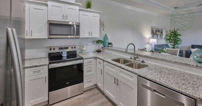 Palm Kitchen - The Villas at Seven Hills