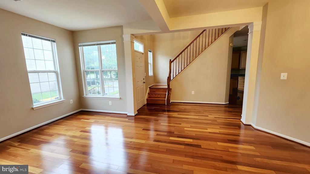 Primary Photo - 20969 Kittanning Ln
