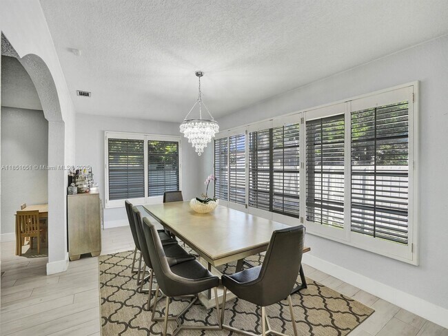 Foto del edificio - 217 SE 5th St