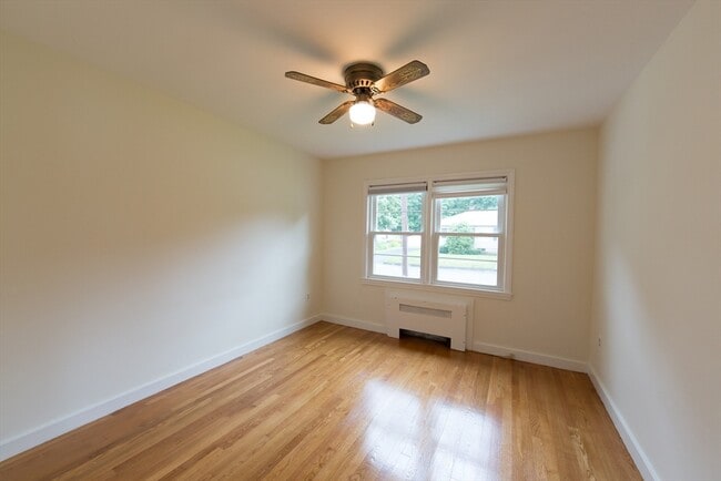Building Photo - 75 Osceola Ave
